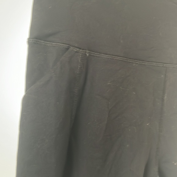 Reebok workout capris - Picture 2 of 4